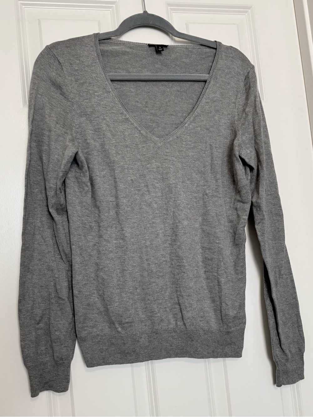 Talbots Gray Knit V-Neck Sweater